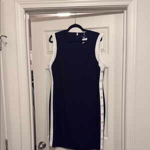 Elegant Navy and White Sleeveless Dress